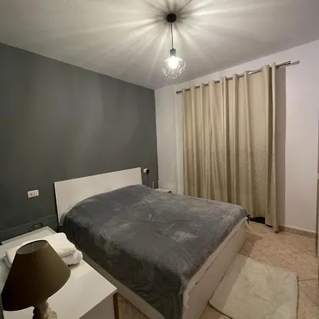 Lukas Central Apartment Apartment
